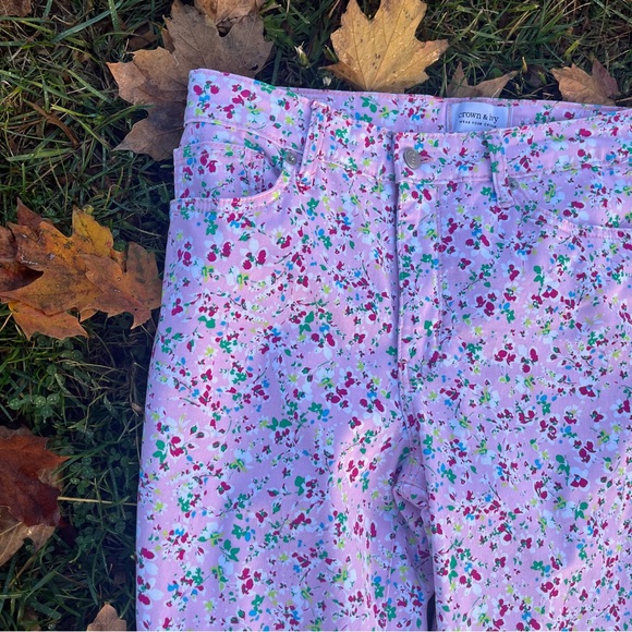 Crown & Ivy Jeans - Picture 2 of 8